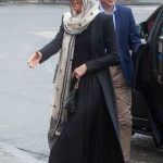  kate-middleton-praises-earthquake-volunteers-while-wearing-a-scarf-over-her-head